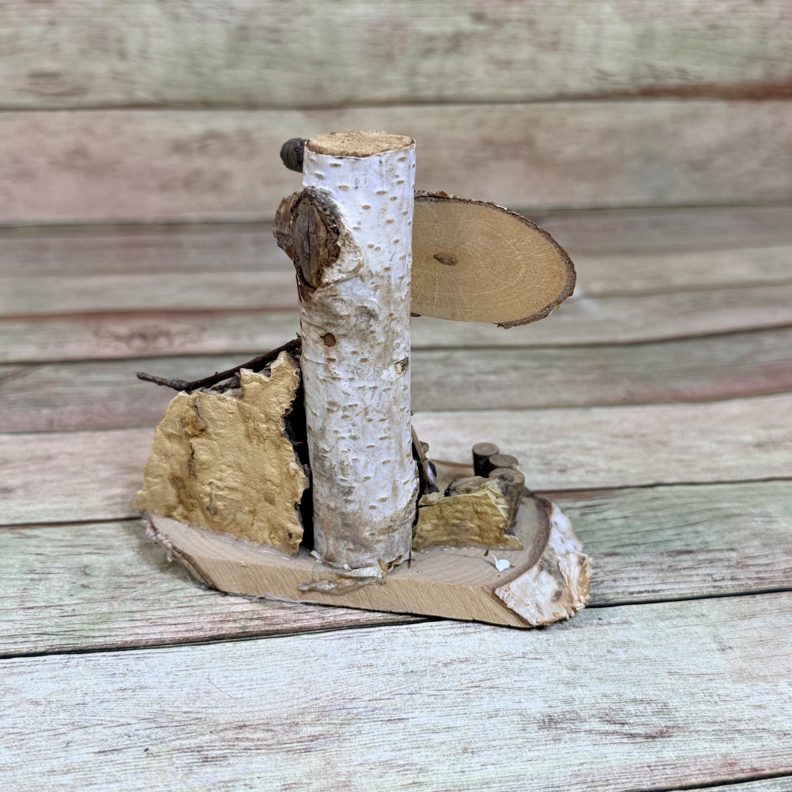 Vintage Yellowstone National Park Handmade Wood Cabin w Trim Figurine 4.5″ Tall