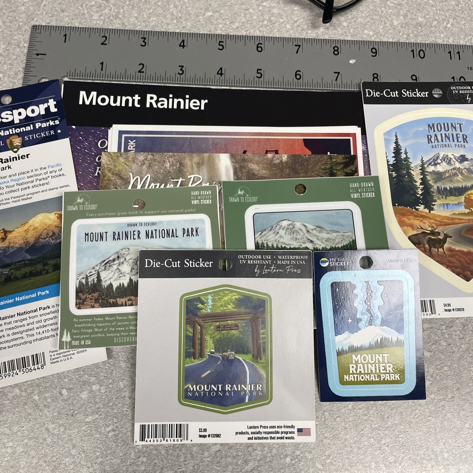 Mount Rainier National Park Gift Pack – Postcards / Decals / Brochure