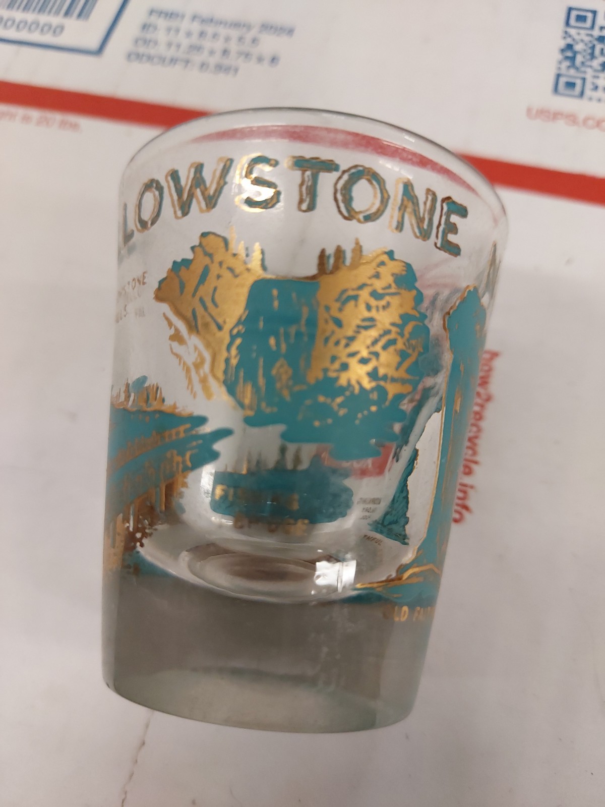 VTG Yellowstone National Park Souvenir Glass Tall, Blue/Gold
