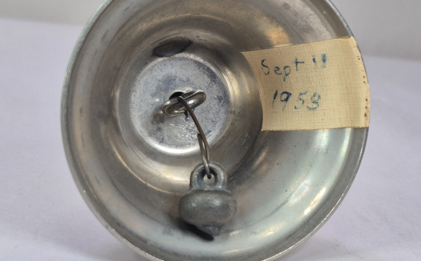 Vintage 1950s Yellowstone National Park Metal Bell Souvenir 4-3/8″ Tall