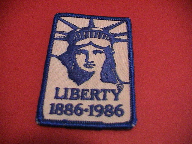 LOT /3 STATUE LIBERTY NEW YORK LIBERTY ISLE 1886-1986 BELT BUCKLE & NEW PATCHES