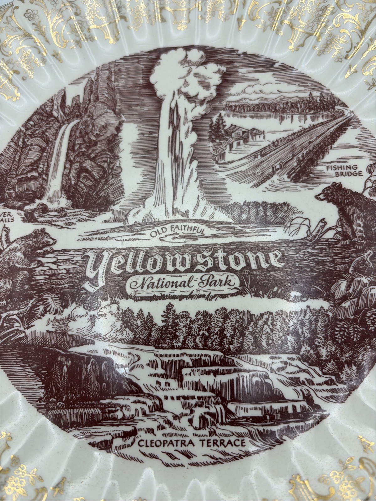 Yellowstone National Park Vintage Travel souvenir gold Plate Old Faithful 9 3/4″