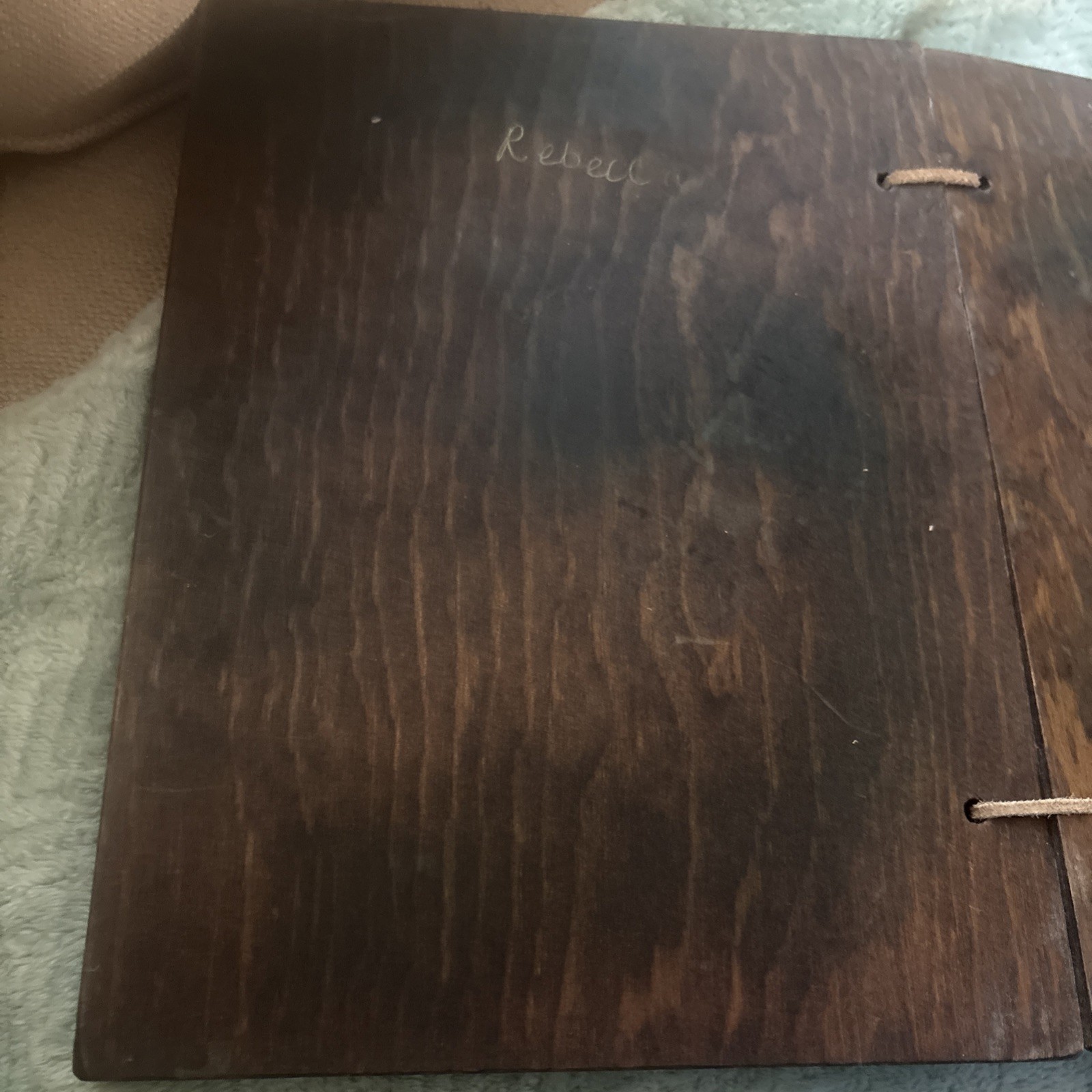 Vtg Carved Wood Scrapbook – Yellowstone National Park Leather Ties Rustic Cabin