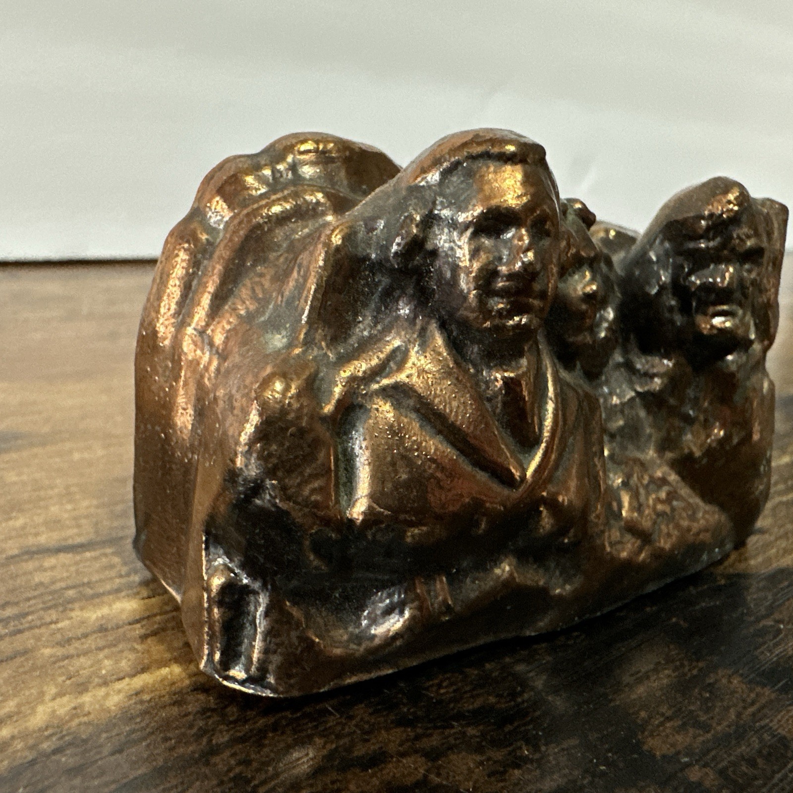 Mt. Rushmore National Memorial Shrine of Democracy – Vintage Souvenir