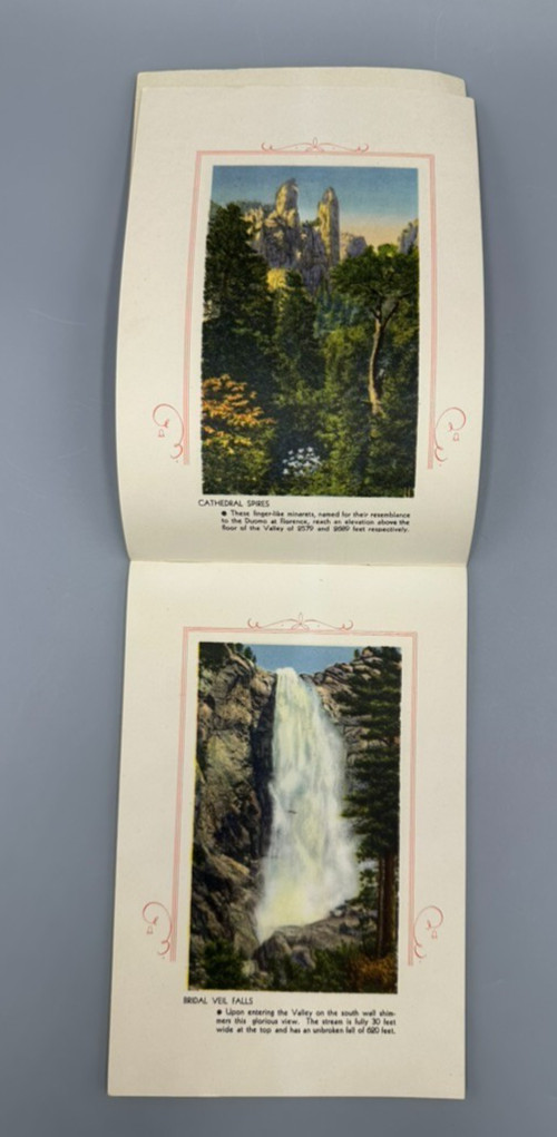 c 1940 YOSEMITE NATIONAL PARK Illustrated TRAVEL SOUVENIR Brochure Vintage