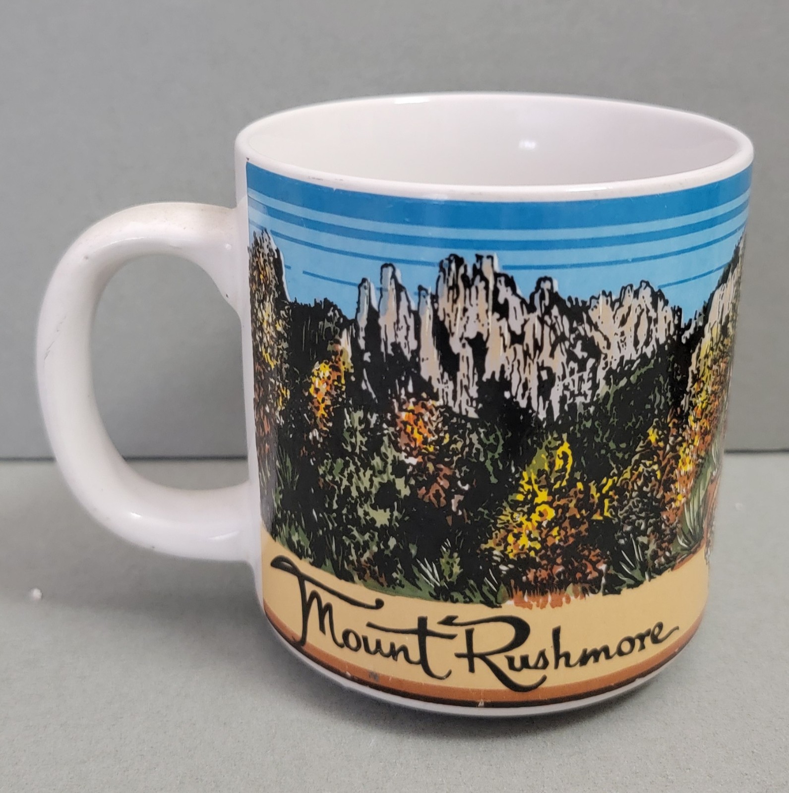Vintage 1980s Mount Rushmore Souvenir Coffee Mug Cup 10 Oz RARE