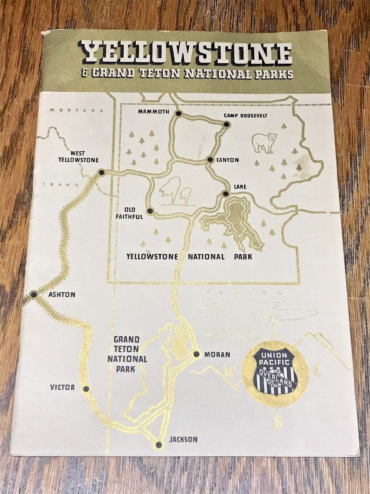 Yellowstone & Grand Teton National Parks Union Pacific RR Overland Route 1941