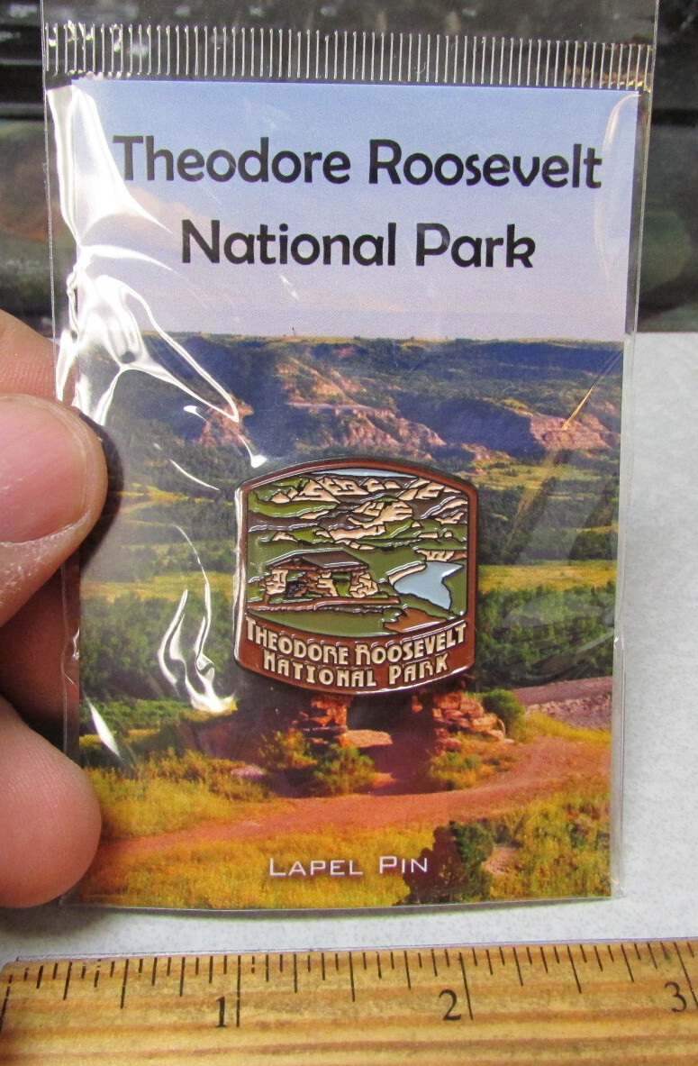 Teddy Roosevelt National Park – ND, collector Lapel Pin, Colorful badlands