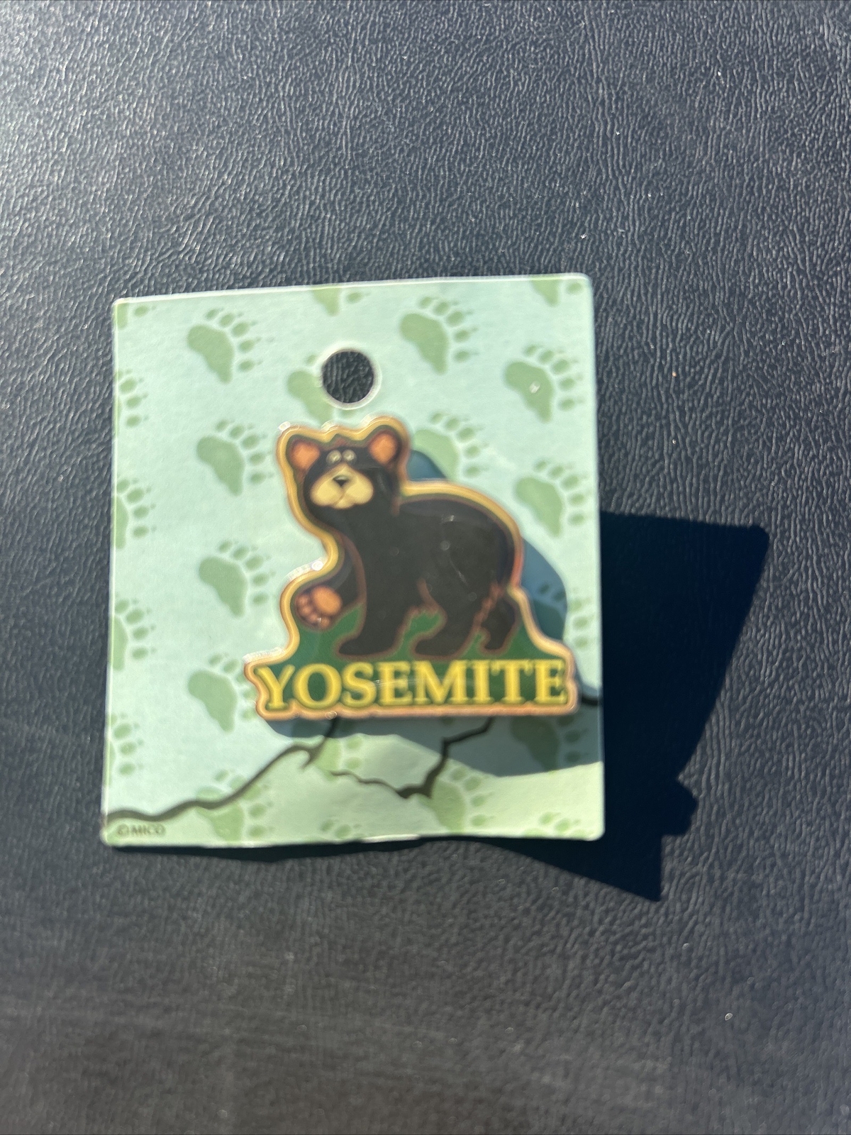 Yosemite Bear Tourist Travel Souvenir Pin – California Black Bear 1 inch NEW