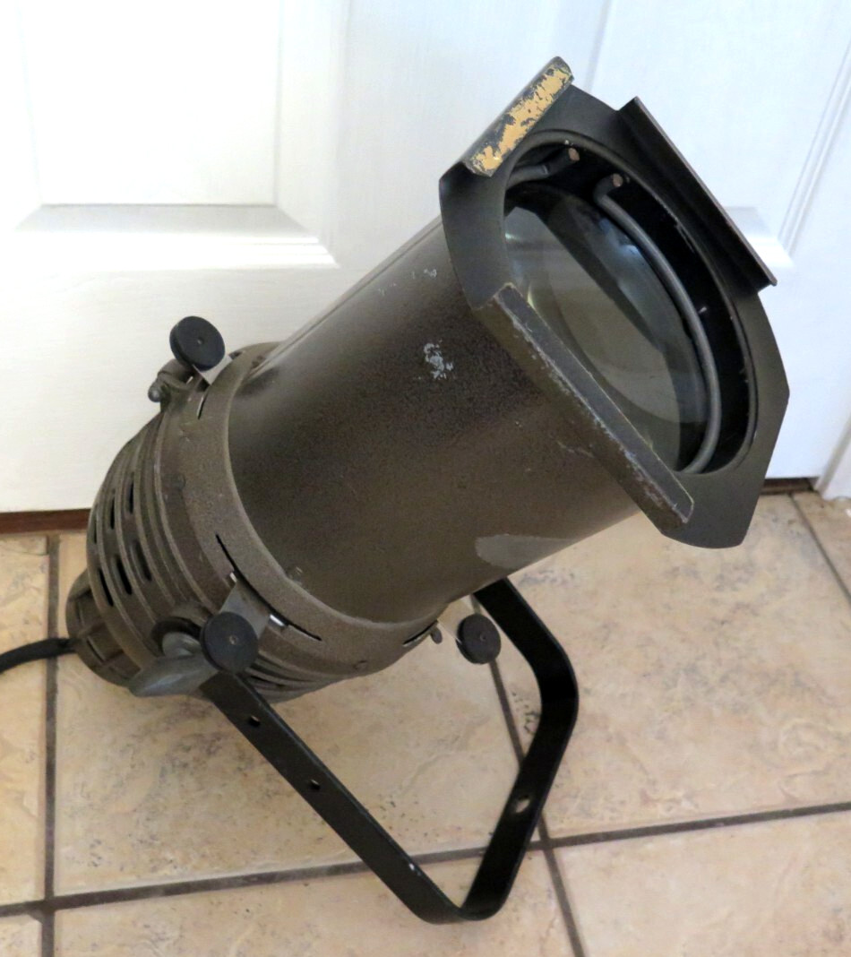 WOLF TRAP NATIONAL PARK FILENE CENTER VA vintage theater lamp SCARCE HISTORICAL