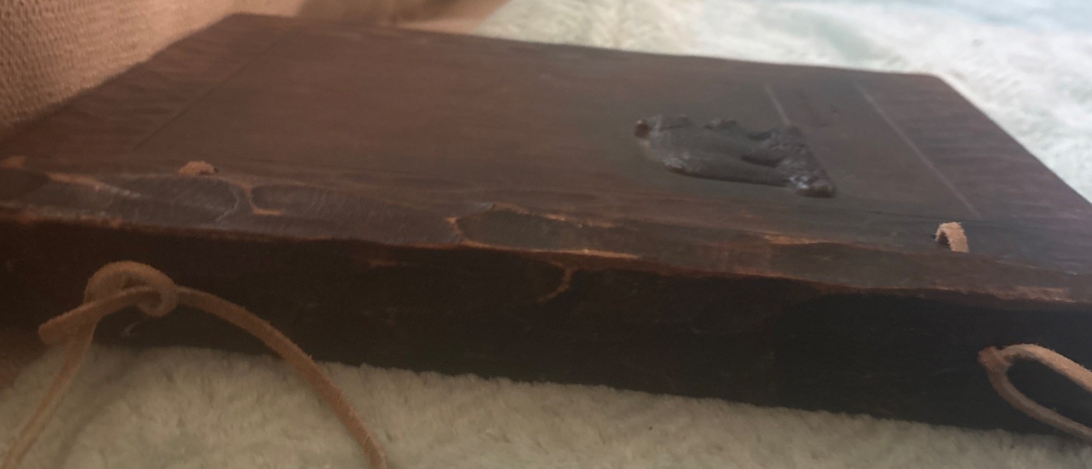 Vtg Carved Wood Scrapbook – Yellowstone National Park Leather Ties Rustic Cabin
