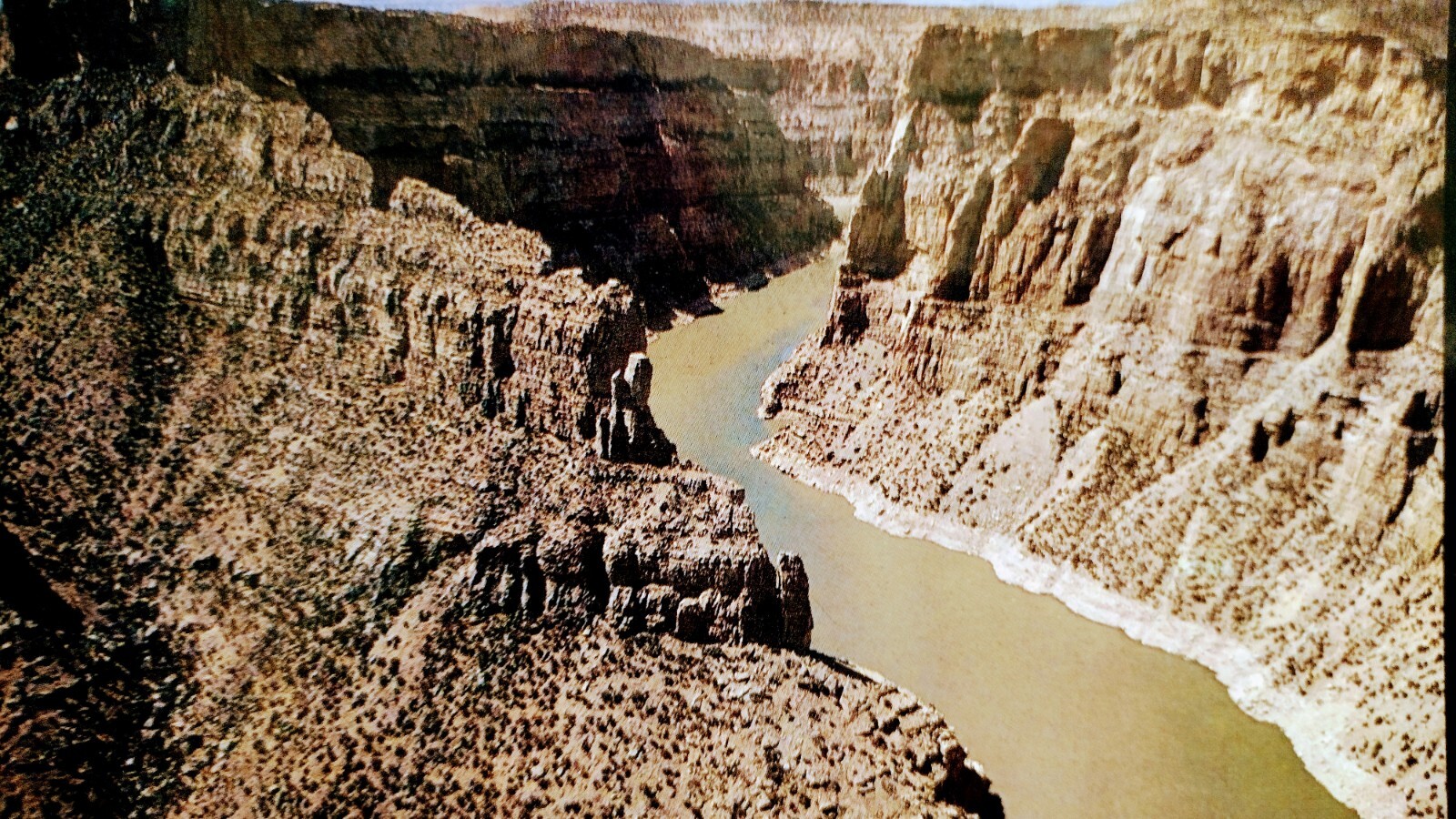 POST CARD BIGHORN CANYON RECREATION AREA FORT SMITH MONTANA