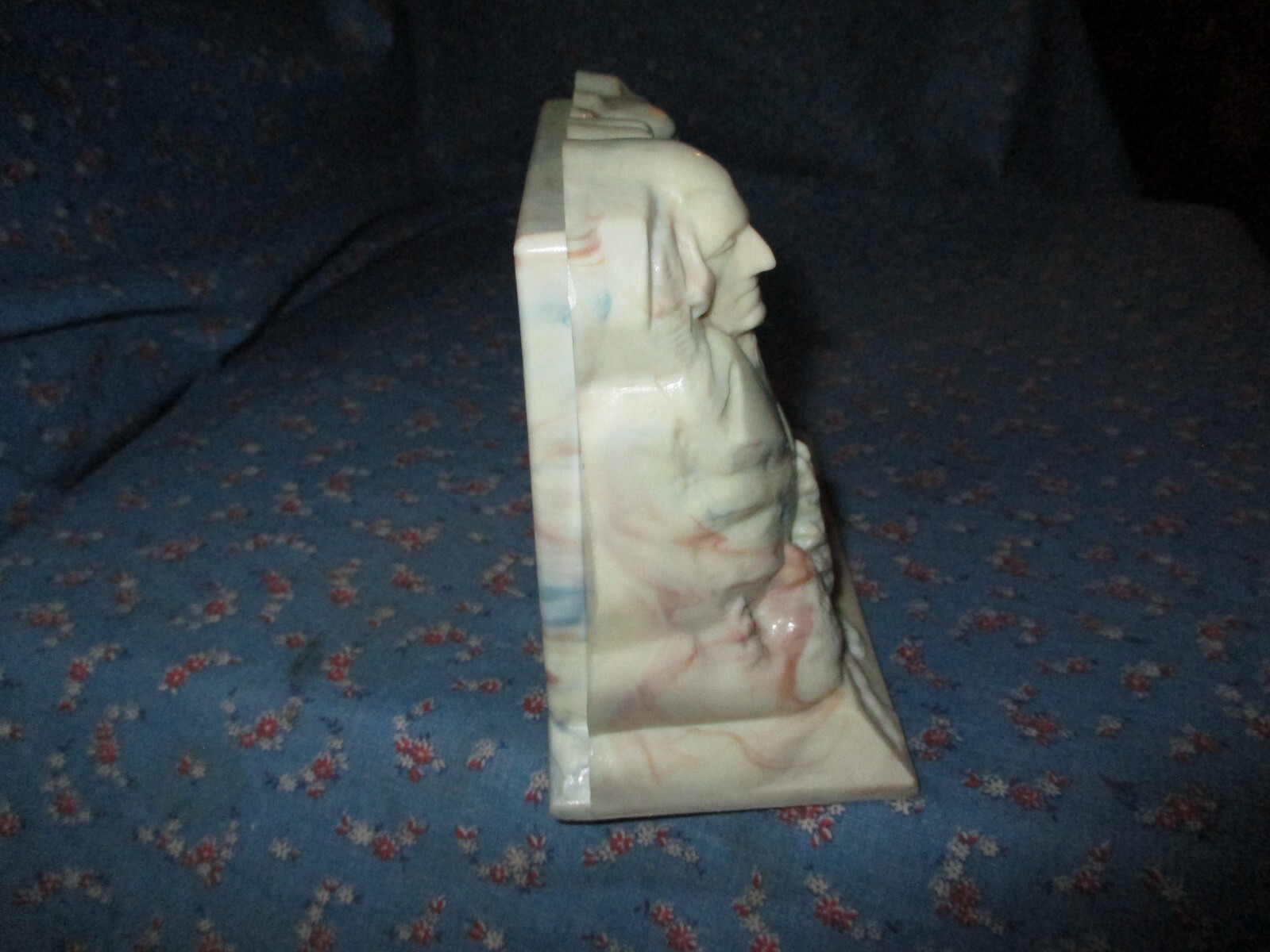 Vintage Plastic Mt. Rushmore Bank Book End Closure Turns Information on Back