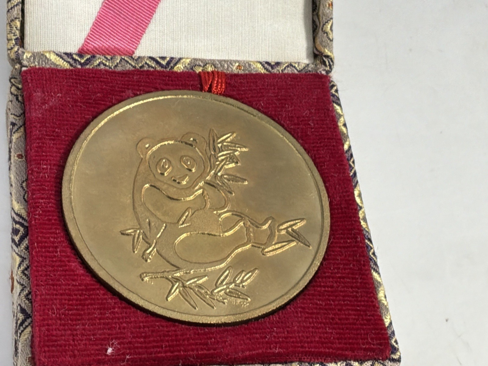 Chinese Panda Bear Luxury Coin Token Medal China Art Deco Box