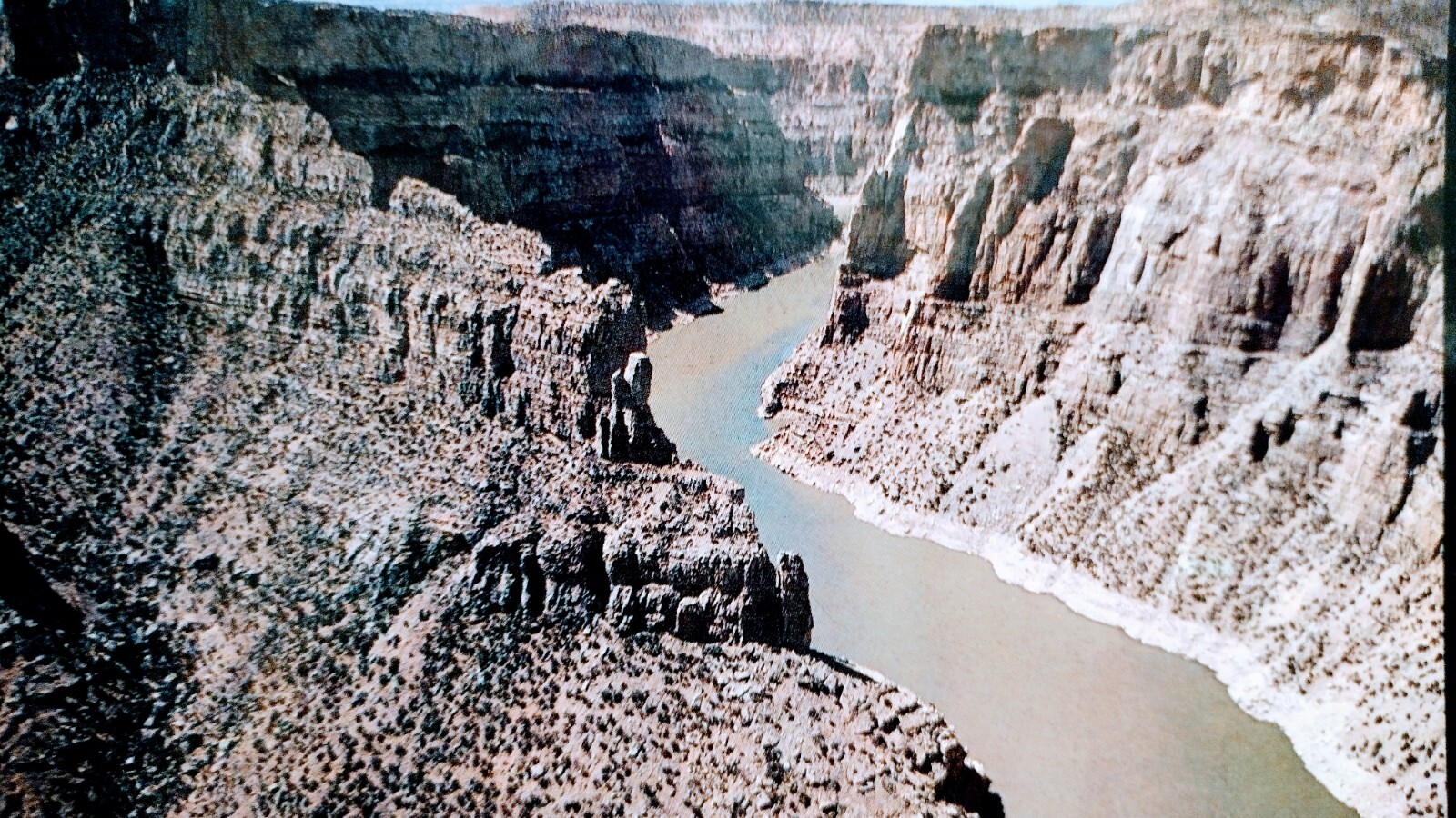 POST CARD BIGHORN CANYON RECREATION AREA FORT SMITH MONTANA