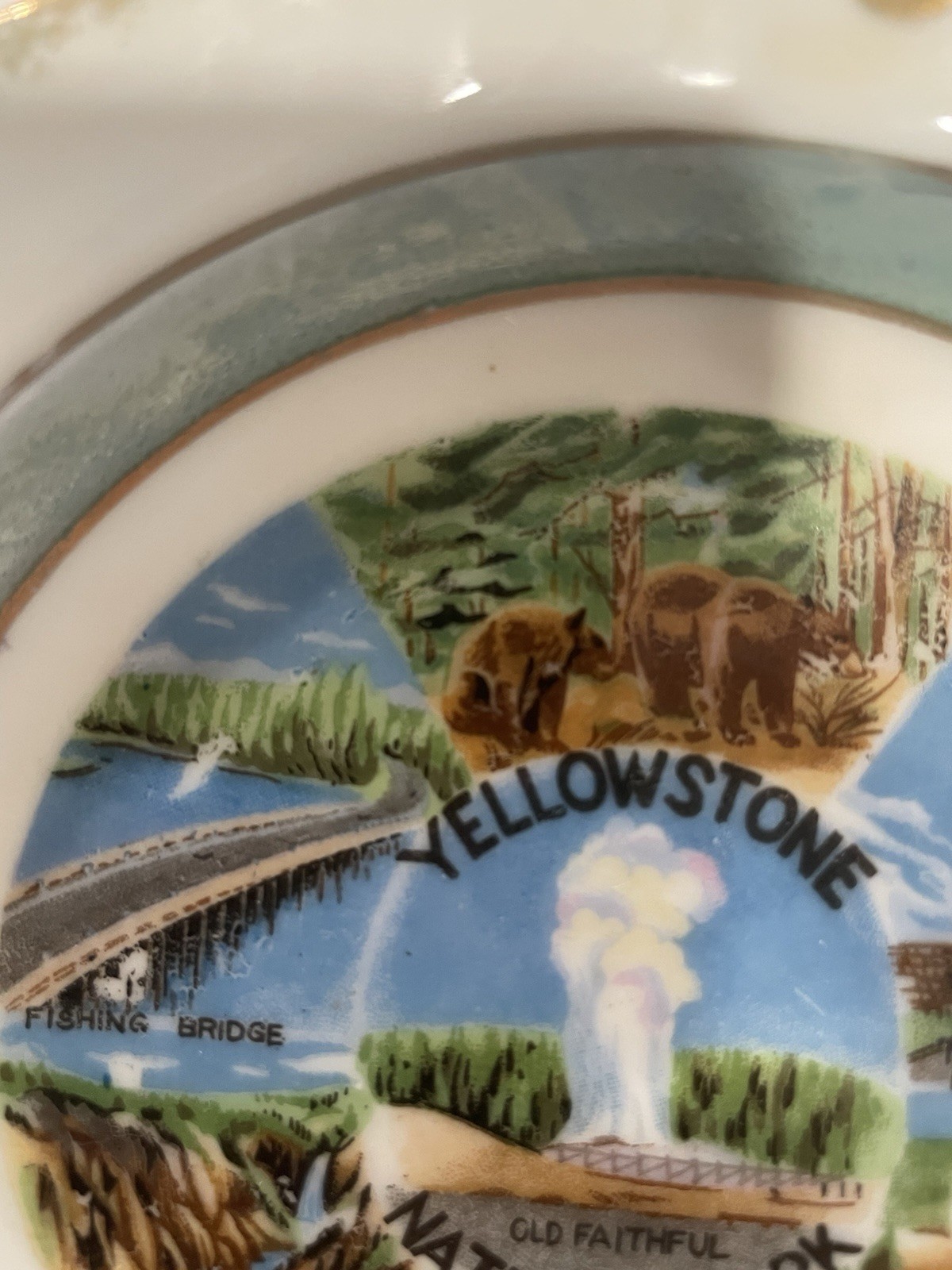 Vintage Yellowstone National Park 6 Inch Souvenir Ash Tray