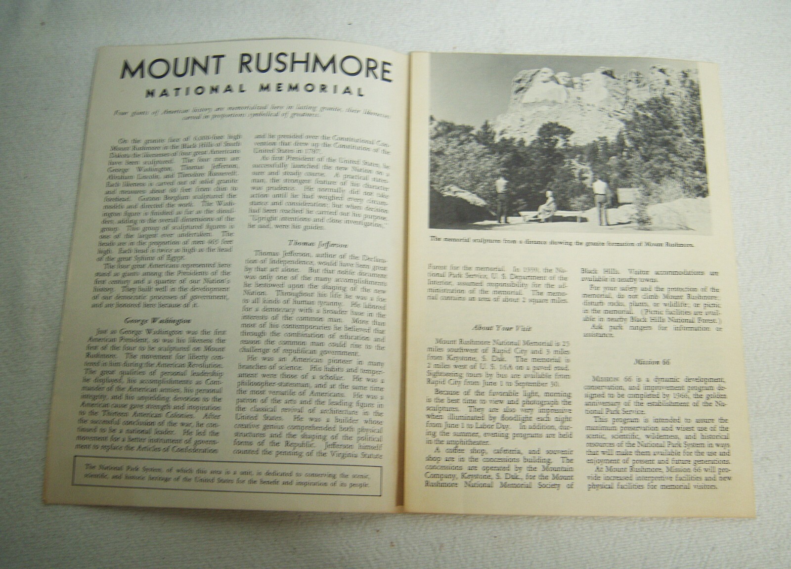 Vtg Visitors Guide Mount Rushmore National Memorial 1962