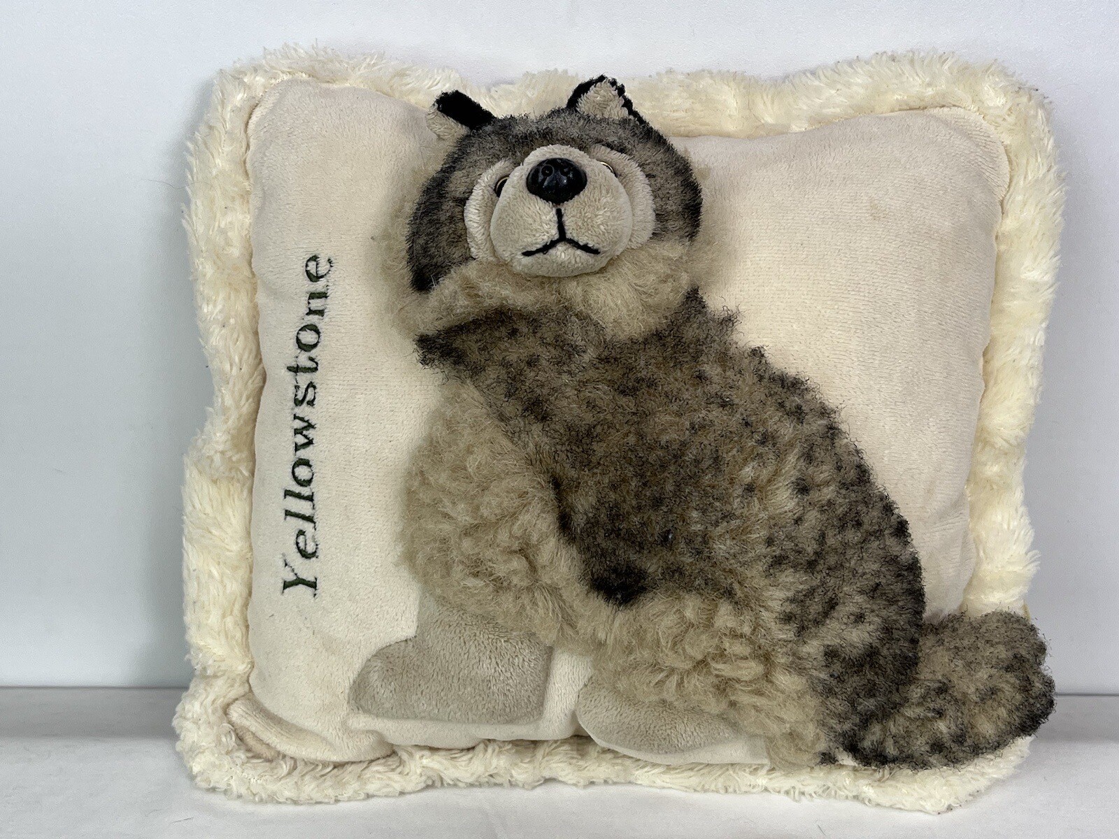 Yellowstone National Park Souvenir 3D Husky Wolf Dog Throw Pillow 13″ x 10″
