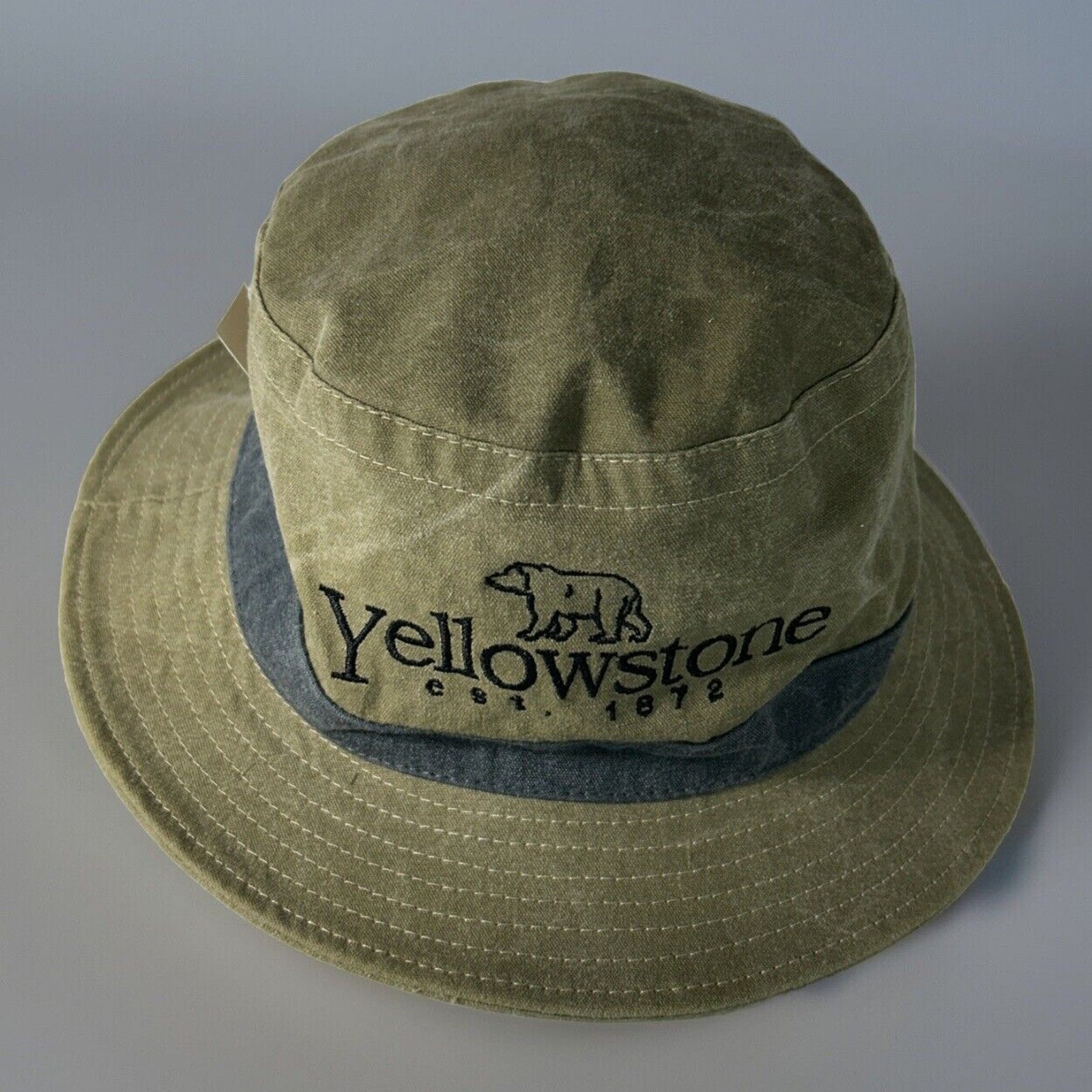YELLOWSTONE National Park,Est. 1872 -Hiking Sage Green, Bucket Hat Adult Large