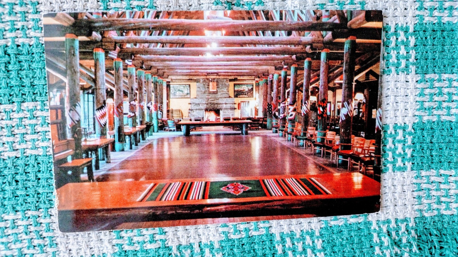 BEAUTIFUL POST CARD PARADISE INN LOBBY MT.RAINIER NATIONAL PARK WASHINGTON