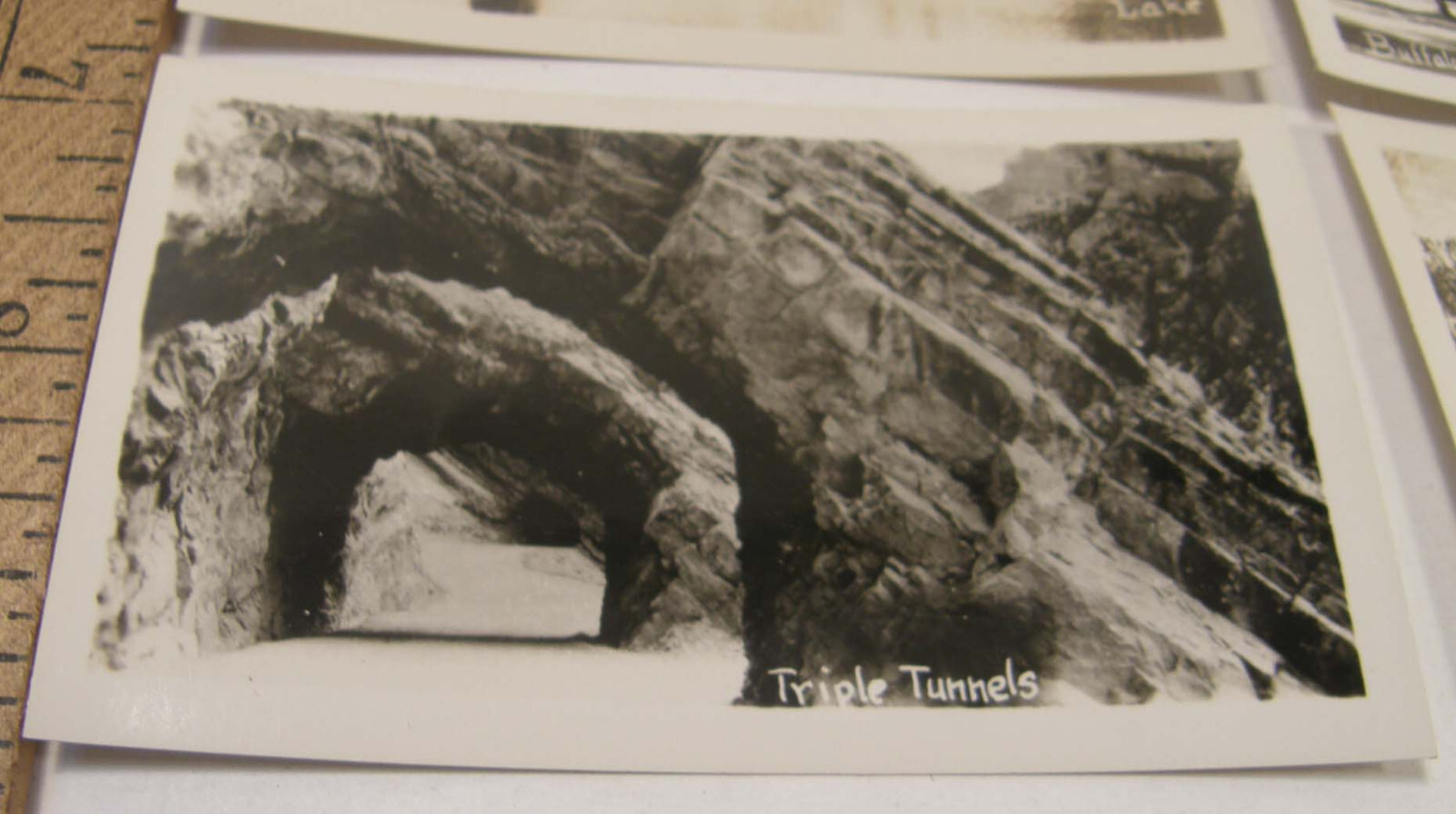 SET 12 VINTAGE PHOTOS CODY WYOMING BUFFALO BILL RESERVOIR & MUSEUM YELLOWSTONE