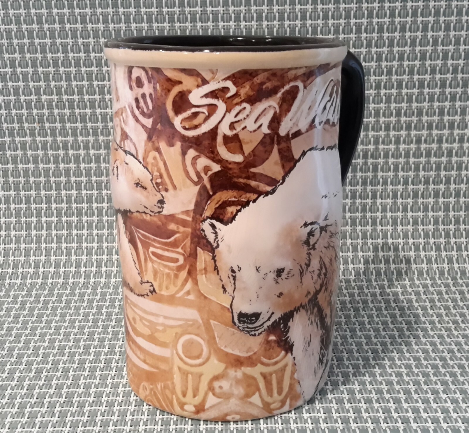 SeaWorld 3D Ceramic Coffee Mug Polar Bears Cream/Black Pre-owned