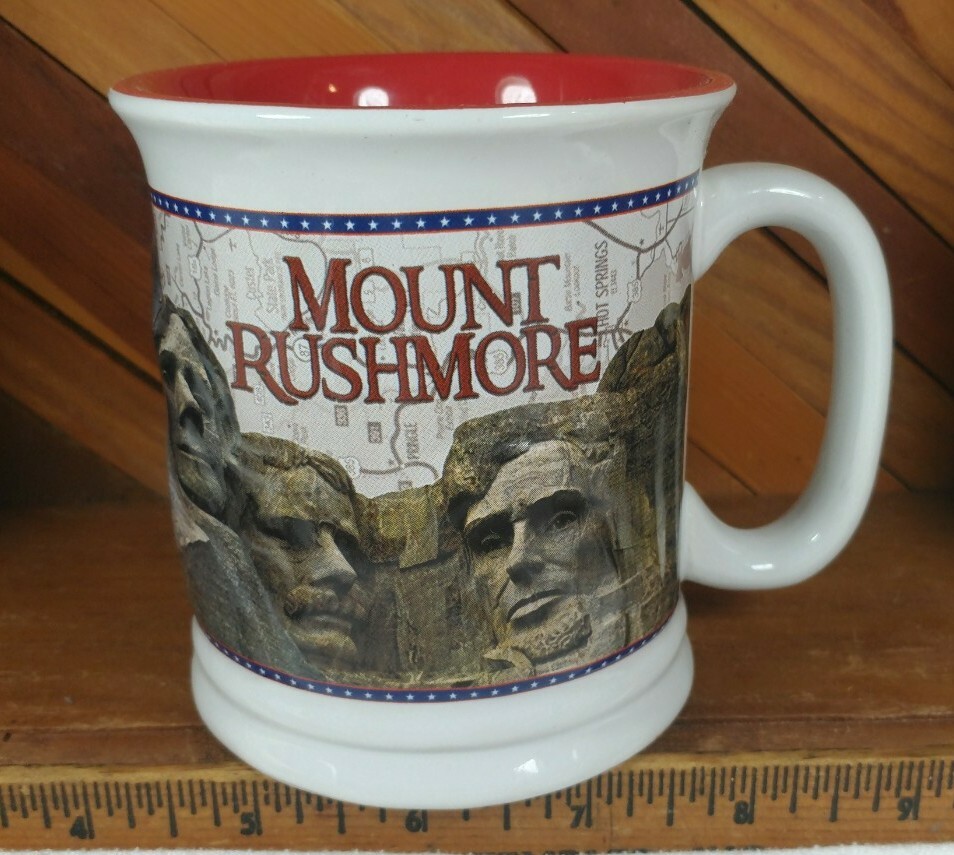 Mount Rushmore Travel Souvenir Embossed Ceramic Coffee Mug Cup