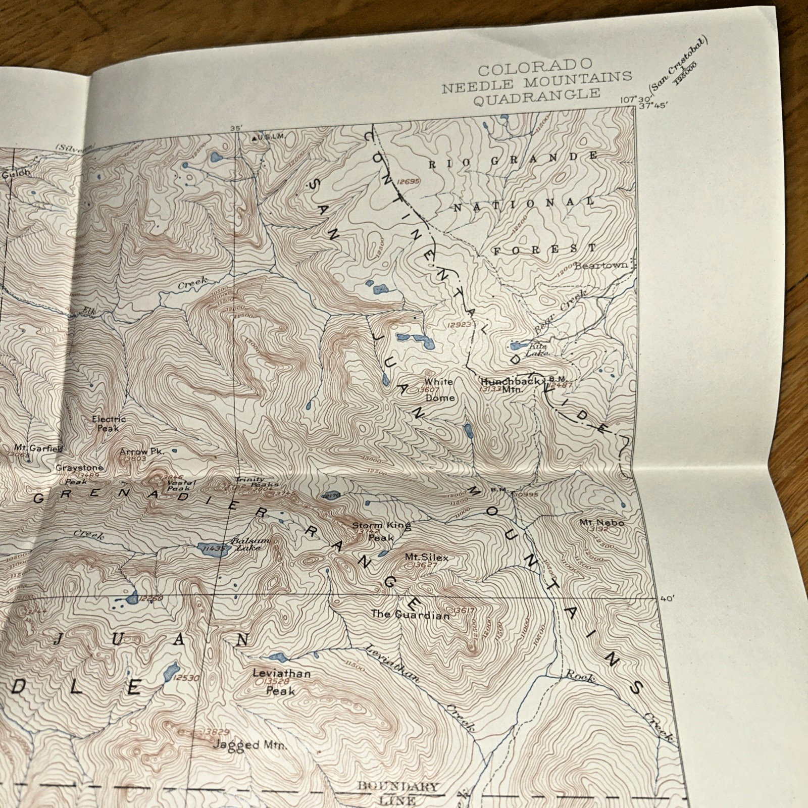 1960s COLORADO NEEDLE MOUNTAINS U.S. GEOLOGICAL SURVEY Map 17″ X 21″