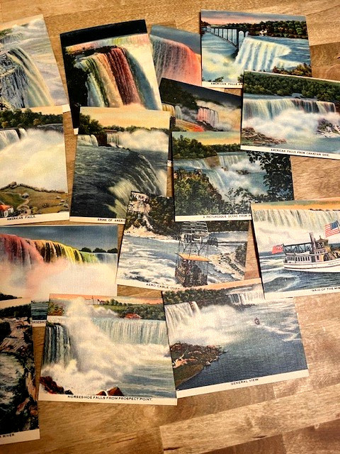 Vintage Mini Souvenir Mailable Photo Packs – Niagara Falls – Linen Color Pics