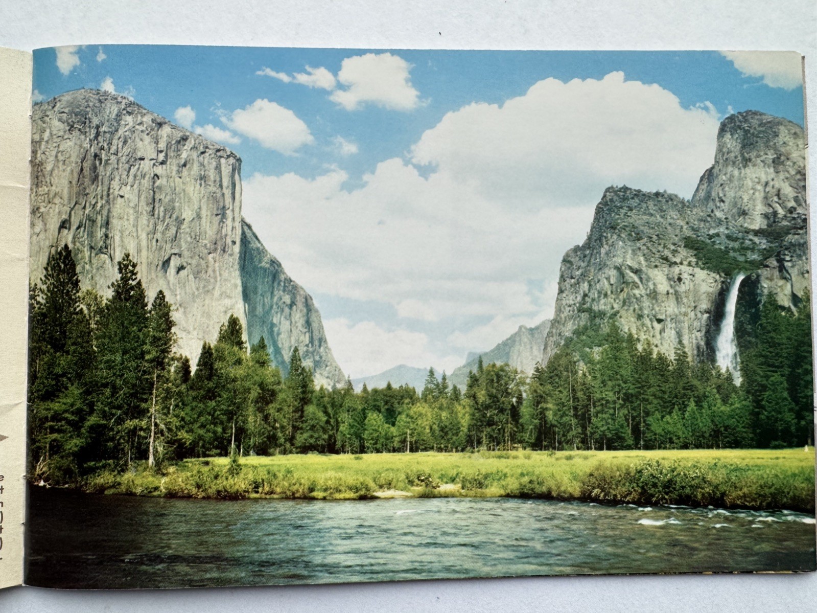 1955 Yosemite National Park Travel 28-page Booklet Photos Map Yosemite CA