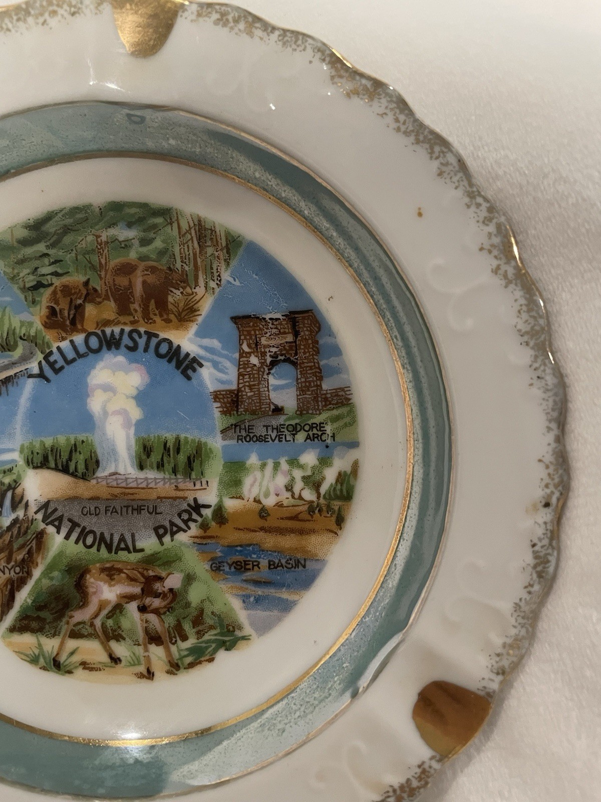 Vintage Yellowstone National Park 6 Inch Souvenir Ash Tray