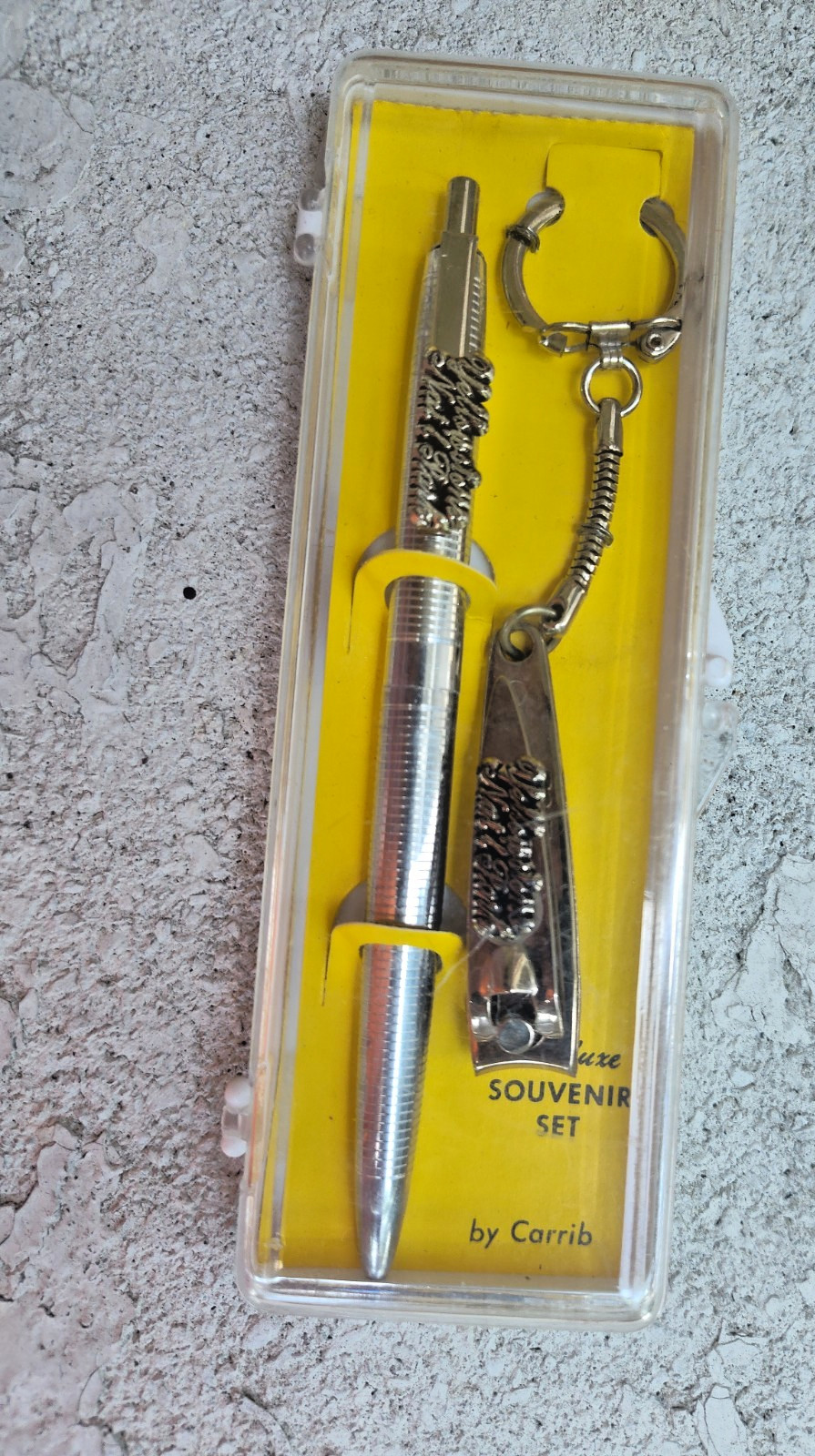 Vintage Yellowstone National Park Souvenir Set Pen Nail Clippers