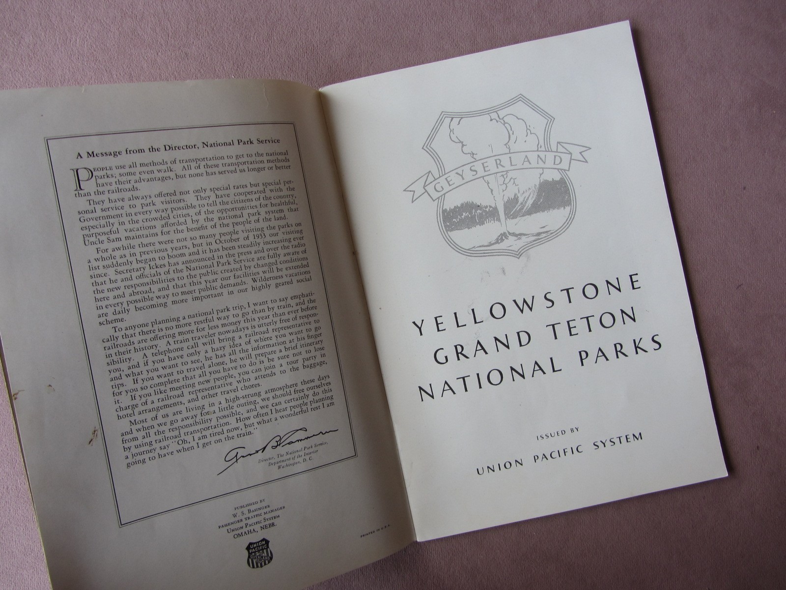Vtg 1930s Yellowstone & Grand Teton Picture Book – Union Pacific RR Photos Maps