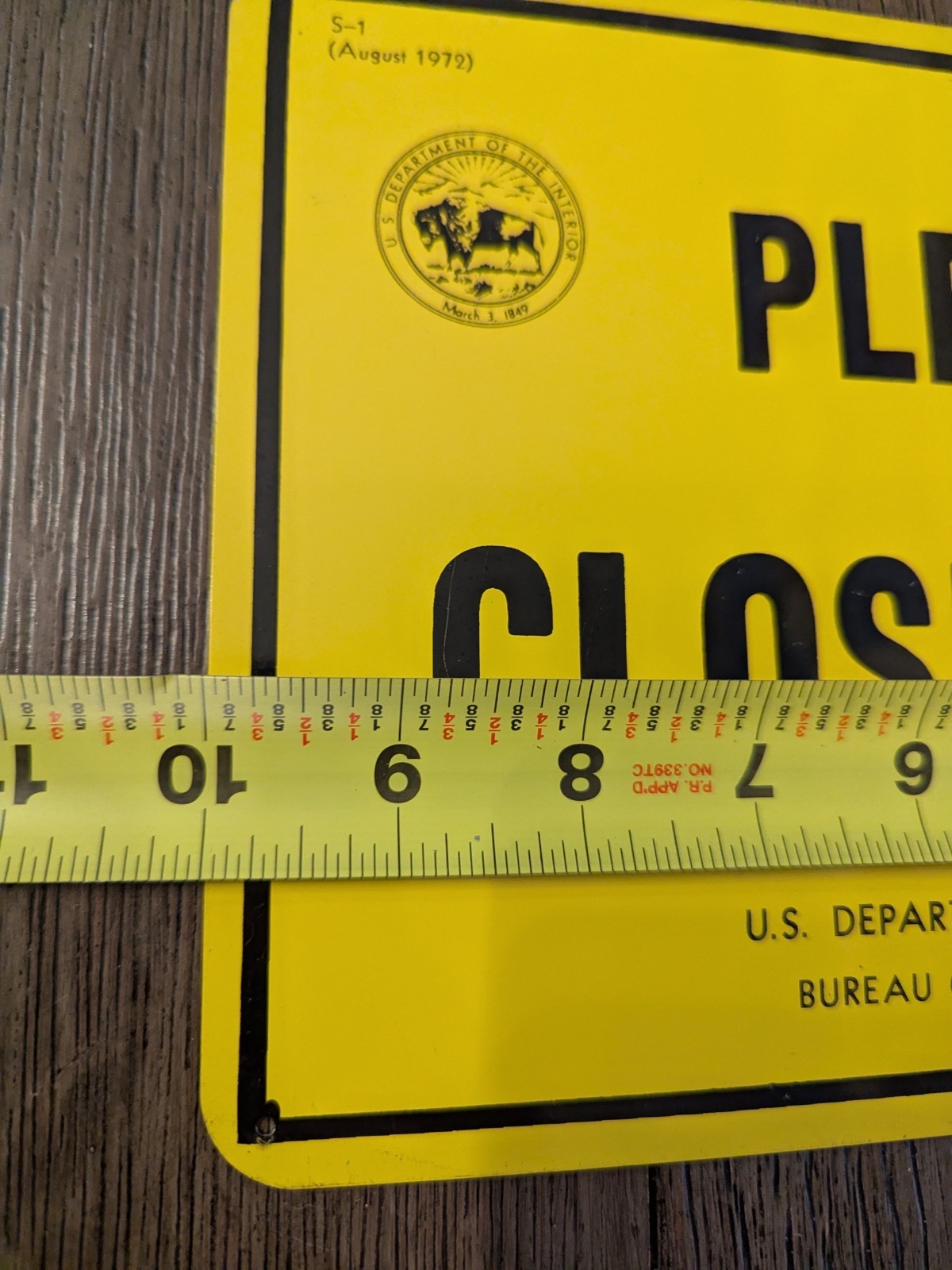 RARE NOS Vintage National Forest – CLOSE GATE US Dept Int. Metal Sign 1972 BLM