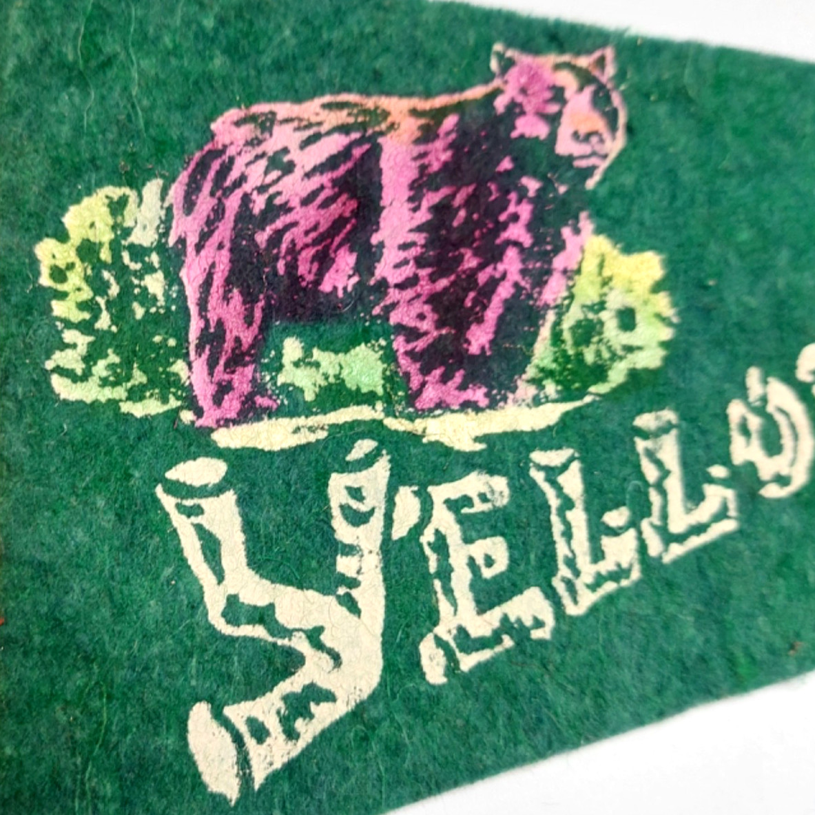 Yellowstone Park Bear Mini Felt Travel Pennant 5×11