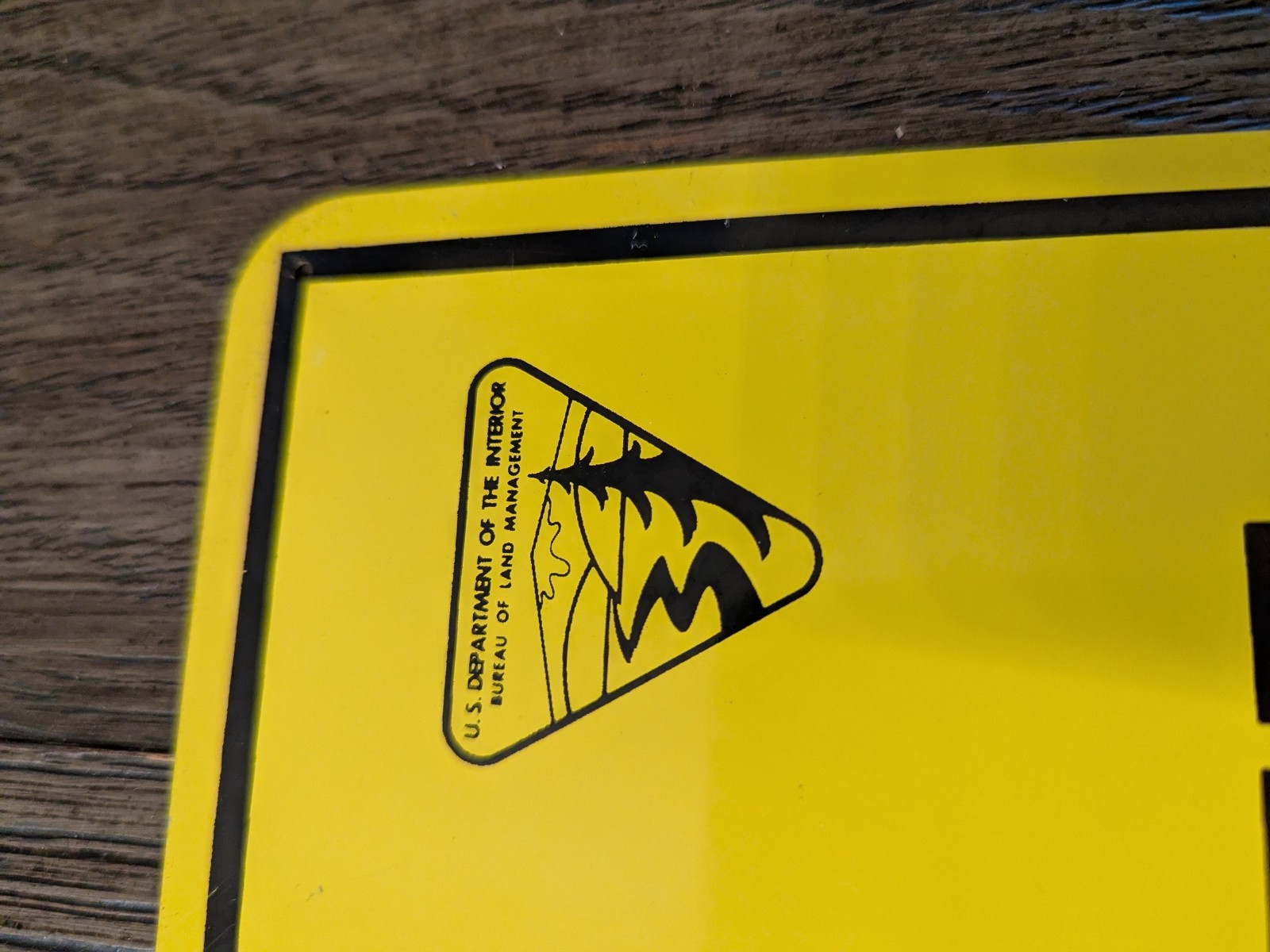 RARE NOS Vintage National Forest – CLOSE GATE US Dept Int. Metal Sign 1972 BLM