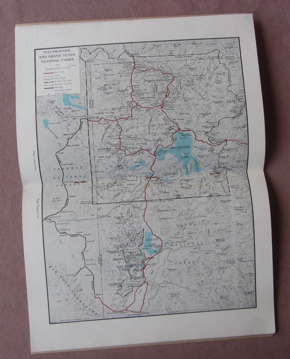 Vtg 1930s Yellowstone & Grand Teton Picture Book – Union Pacific RR Photos Maps