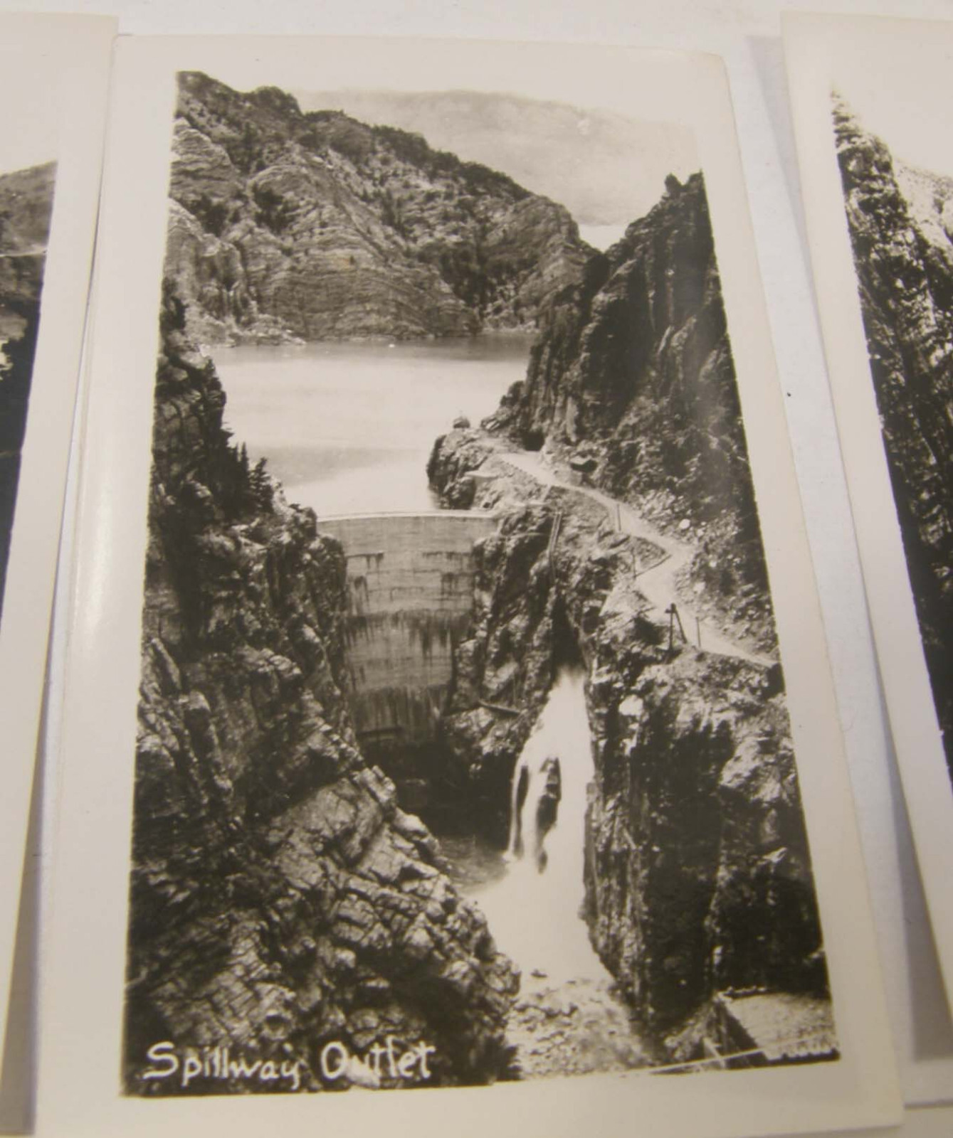 SET 12 VINTAGE PHOTOS CODY WYOMING BUFFALO BILL RESERVOIR & MUSEUM YELLOWSTONE