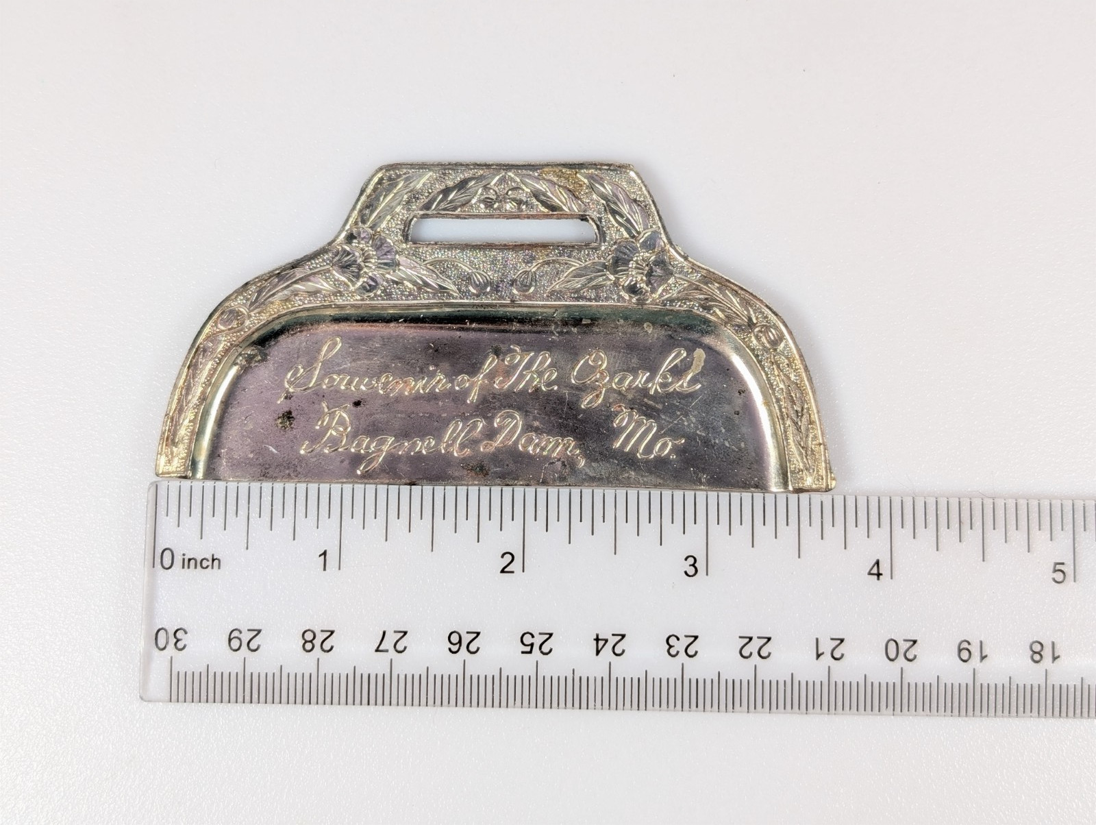 Vtg Souvenir of the Ozarks Bagnell Dam Silver Colored Crumb Tray Mini Dust Pan