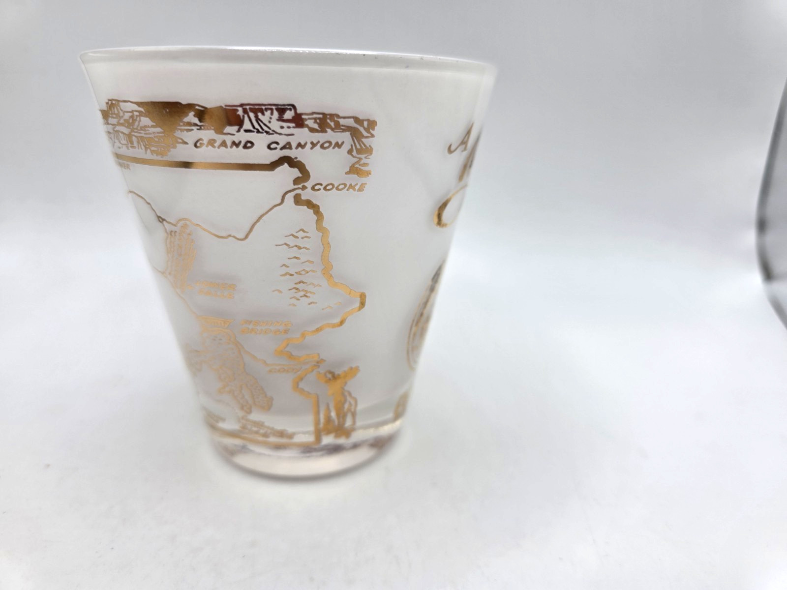 Vtg. Yellowstone Park Souvenir Drinking Glass, 4.25″
