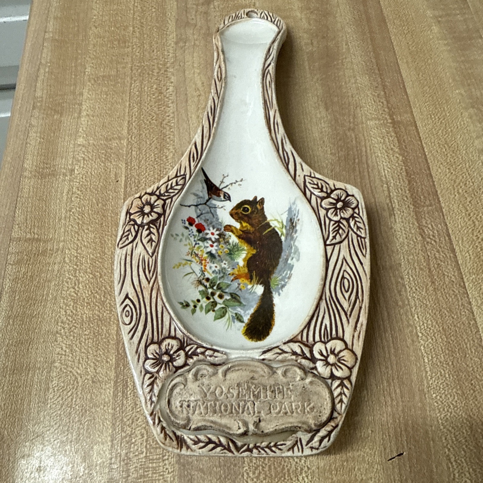 Yosemite Nat’l Pk Squirrel W/Bird Spoon Rest Lg. Ceramic Rustic-Look USA Made