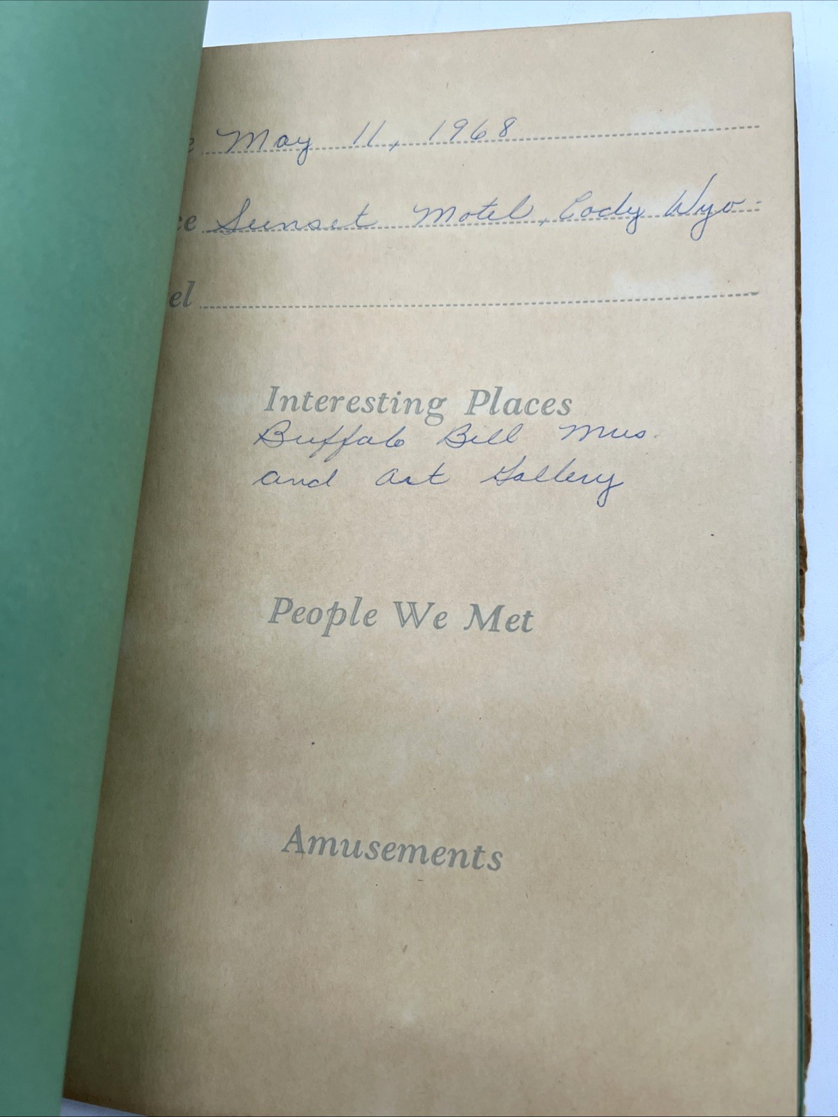 VTG Yellowstone (National) Park 1968 “OUR HONEYMOON” Memory & Photo Album READ