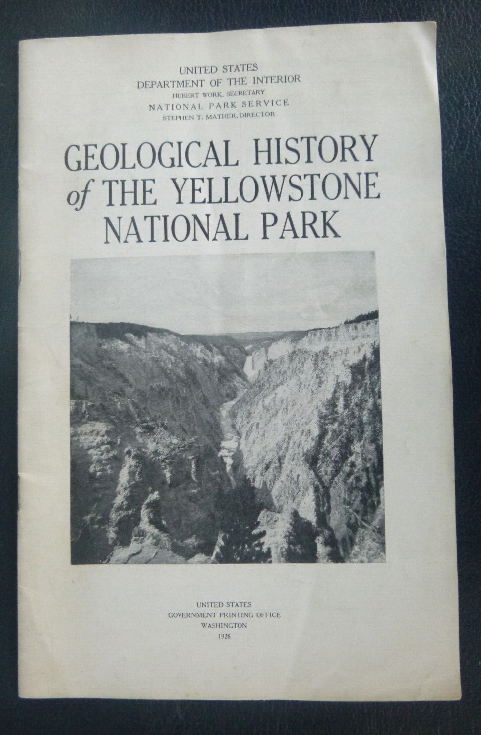 1928 Yellowstone National Park Geological History booklet brochure map 24 pages