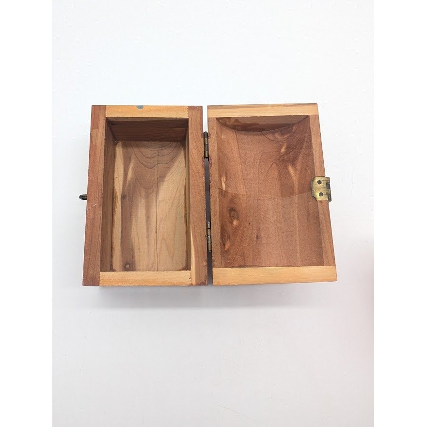 Vintage Yellowstone National Park Cedar Wood Trinket Box Chest Souvenir Jewelry